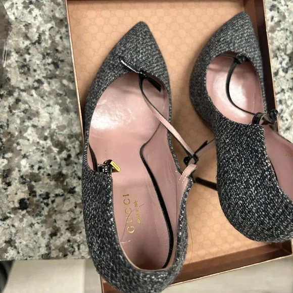 GUCCI TWEED BUSNESS BOSS  PUMP - Picture 3 of 6